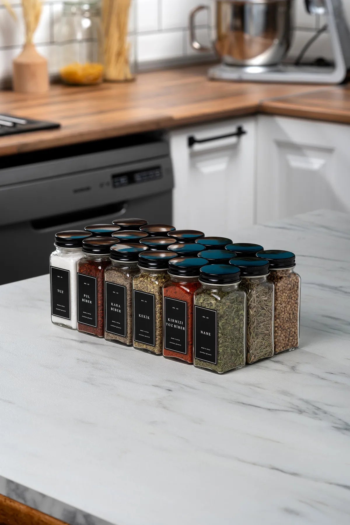 18 Piece Spice Jars