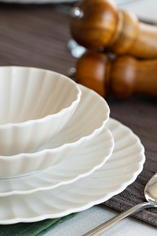 Derya 24 Piece Plain Dinner Set for 6 People