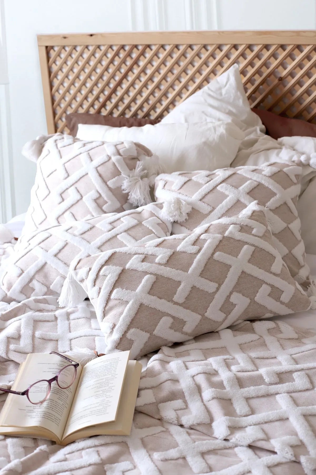 Elda Beige Scandinavian Bedspread Set Bohemian Pattern