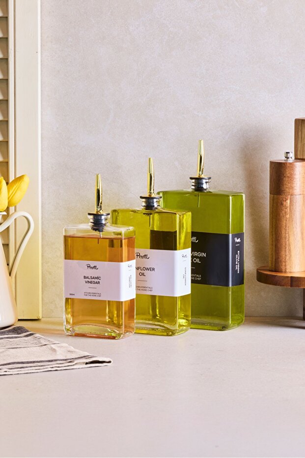 Molivet 3 Piece Glass Oil Set - Gold