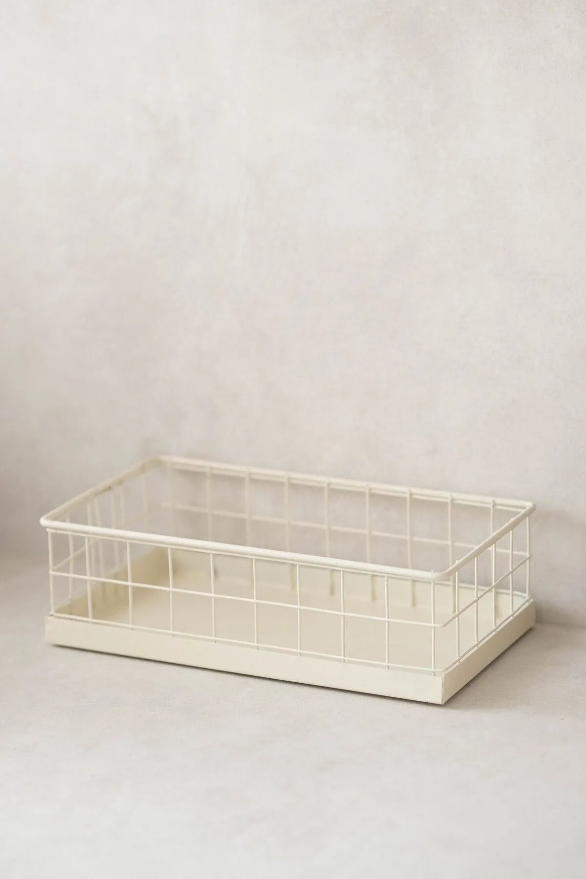 Galvanized Cream Organizer Wire Tray