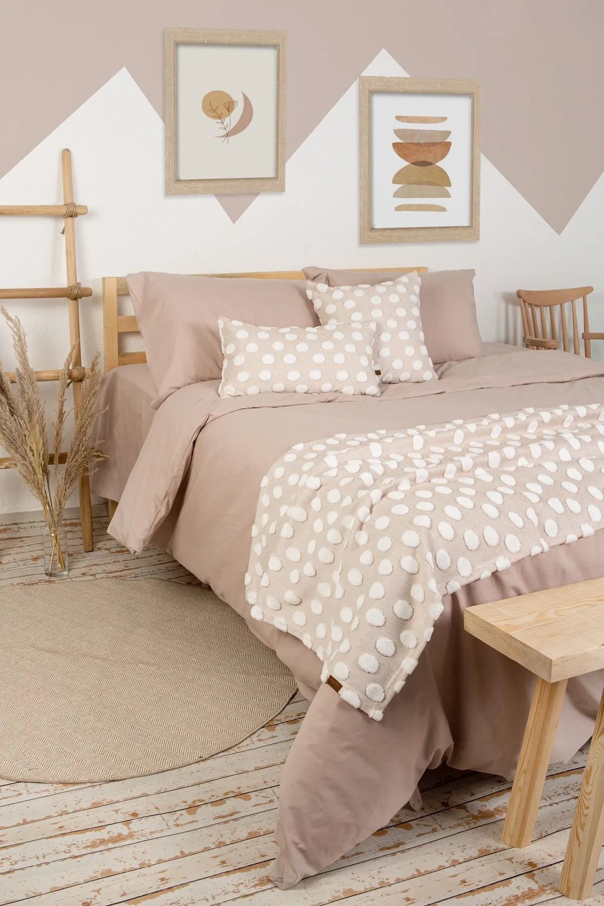Point Bed Runner Set Scandinavian Bohemian Pattern
