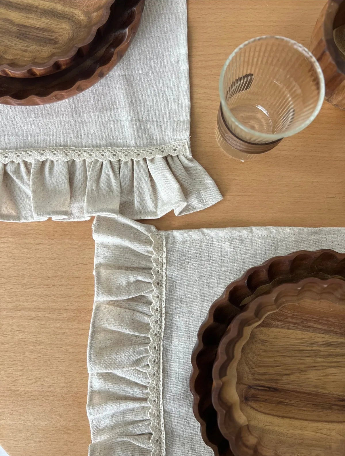 6 Piece Raw Ruffle Linen Beige Placemat
