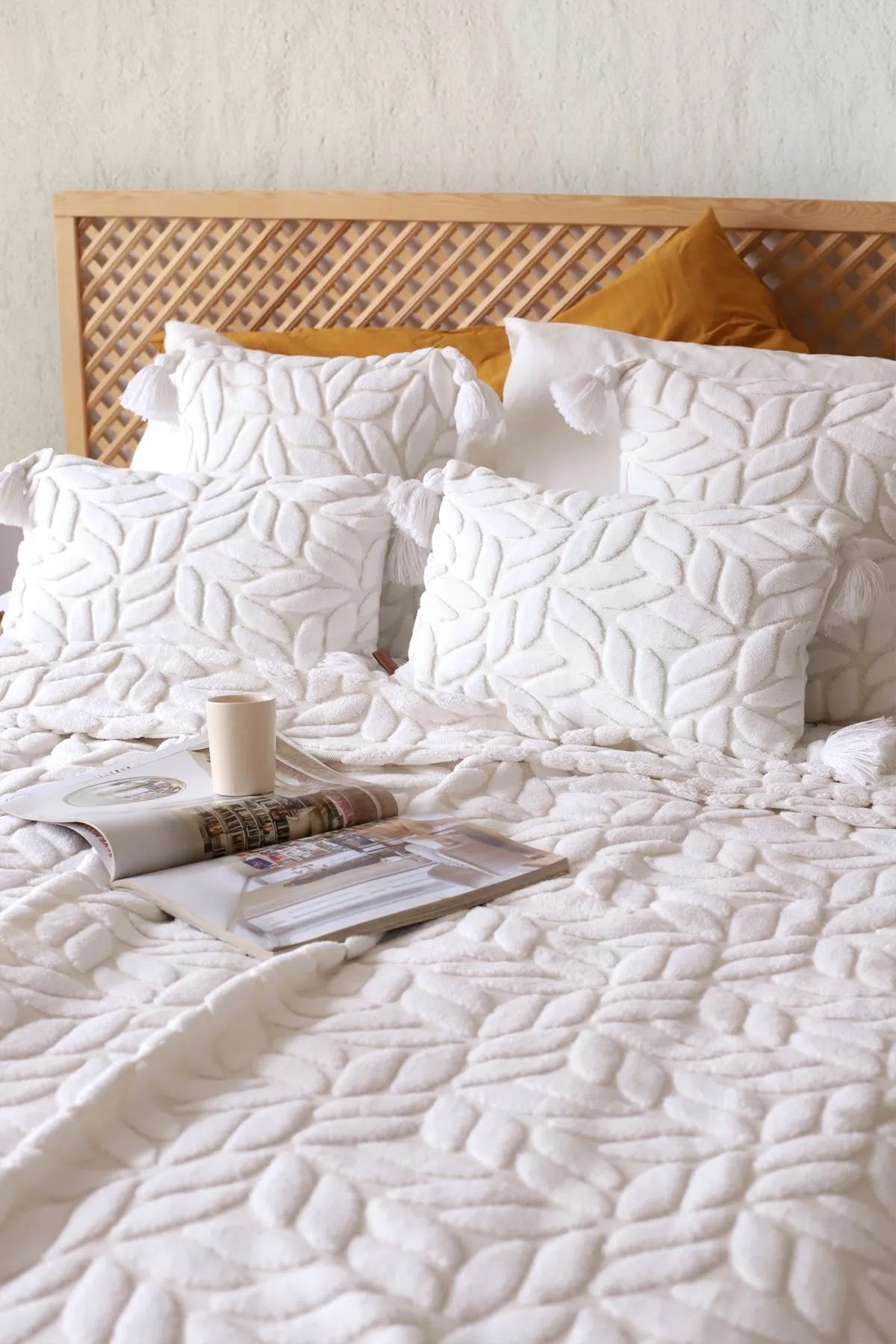 Lotus Scandinavian Bedspread Set Bohemian Pattern