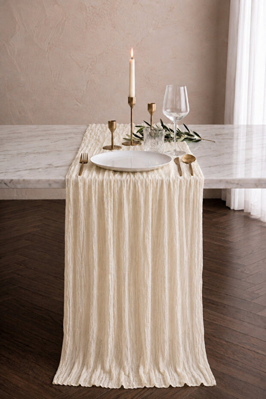 Nuvé Tulle Table Runner