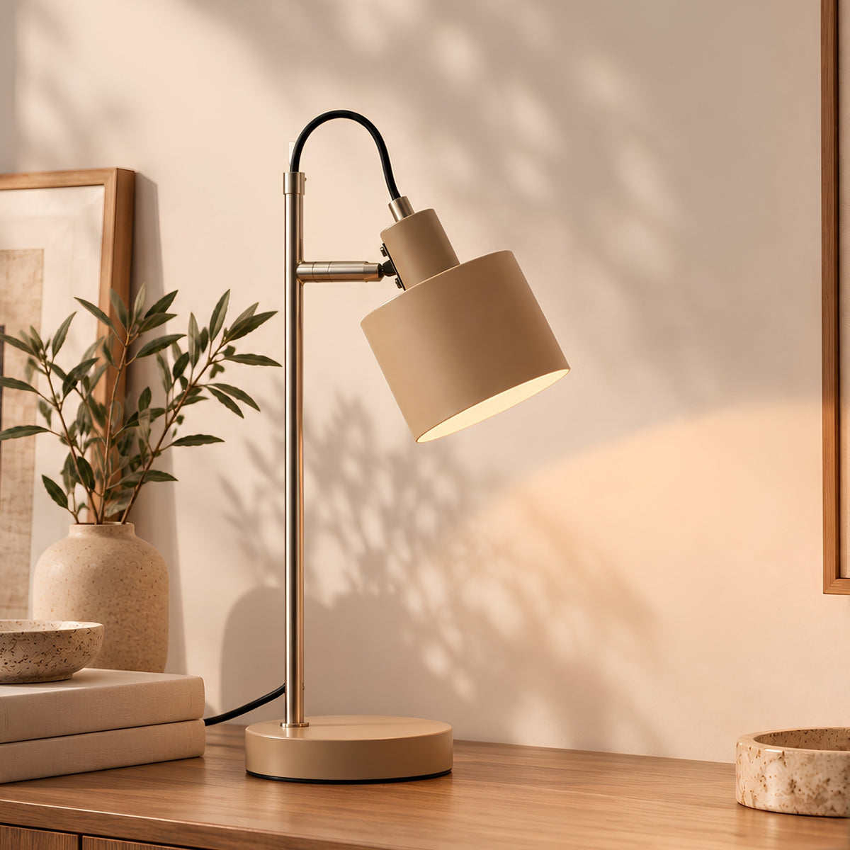NORR Scandinavian Table Lamp – Beige