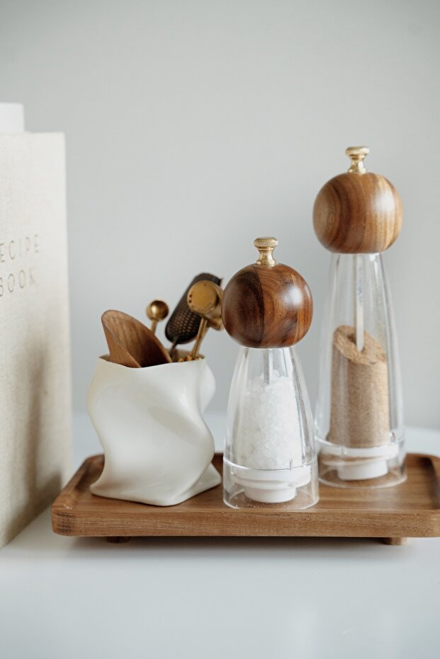 Liora Acacia Wood Raised Kitchen Stand – 25x14 cm