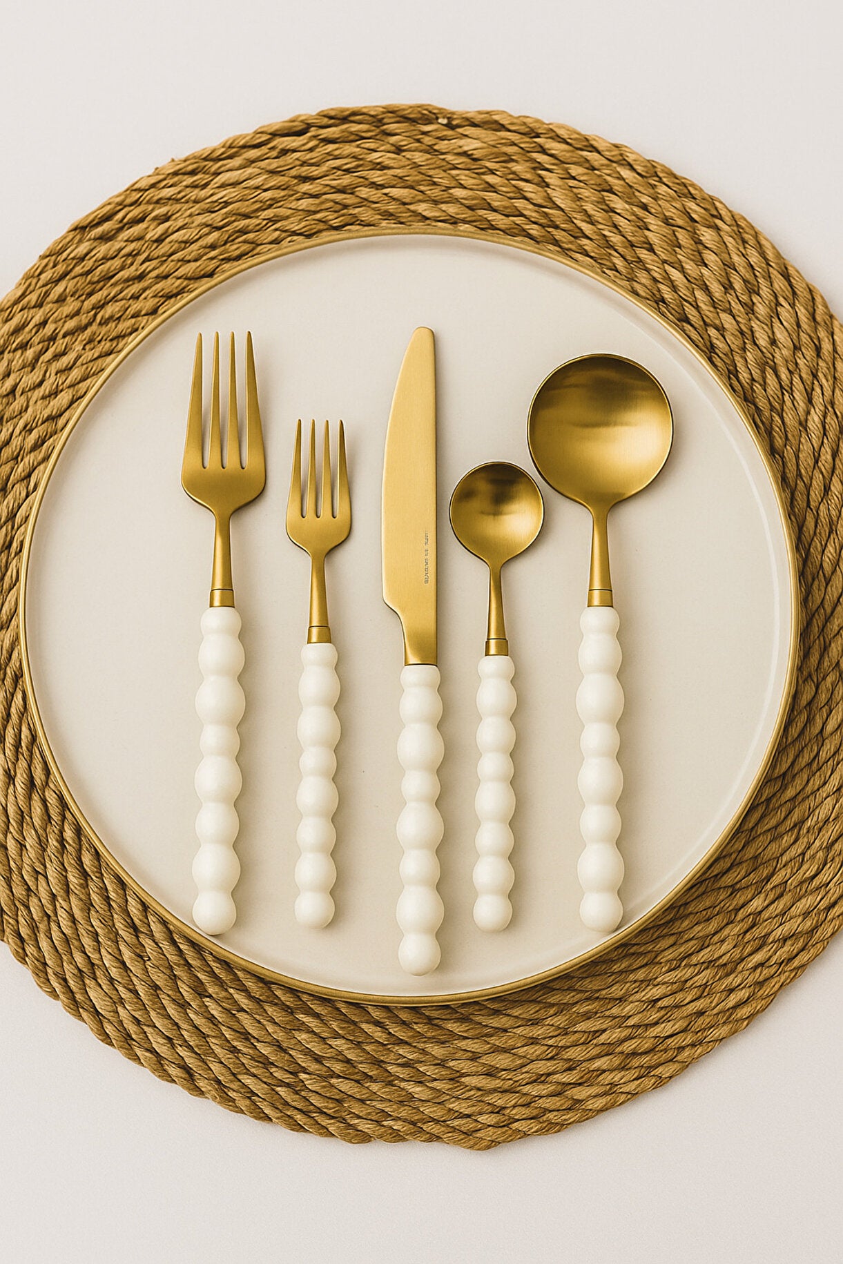 Modern White Pearl Cutlery 30 Piece Set - Gold