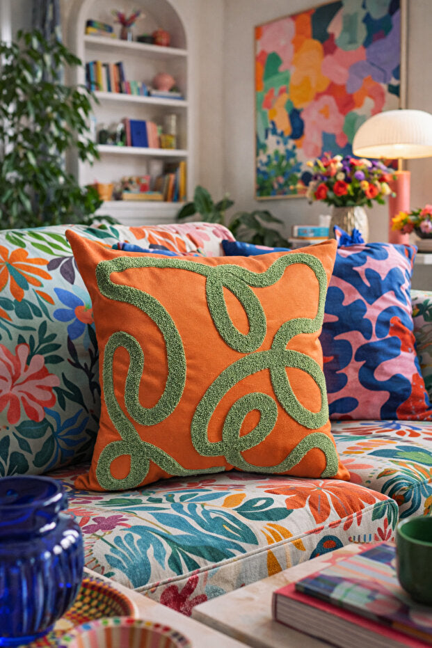 Curve Punch Embroidery Pillow Case