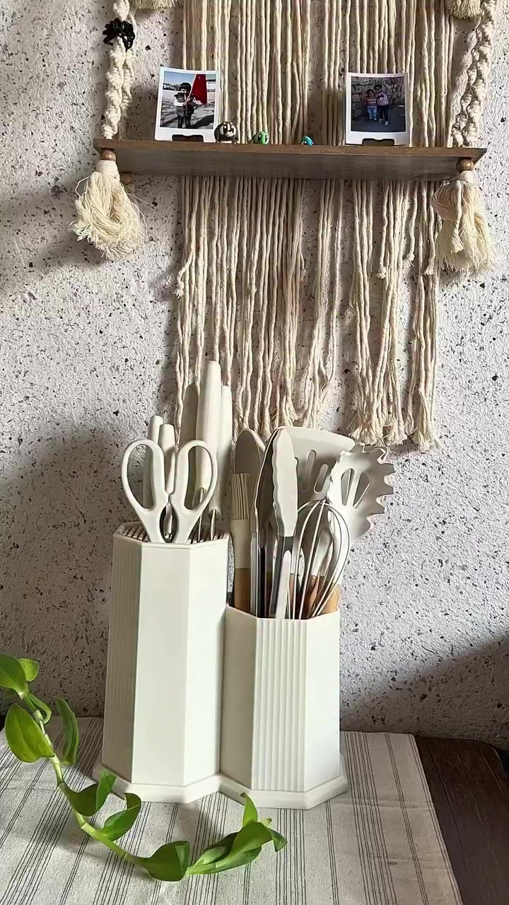 Legolas 18 Piece Heat-Resistant Silicone Non-Stick Serving Set with Stand, White