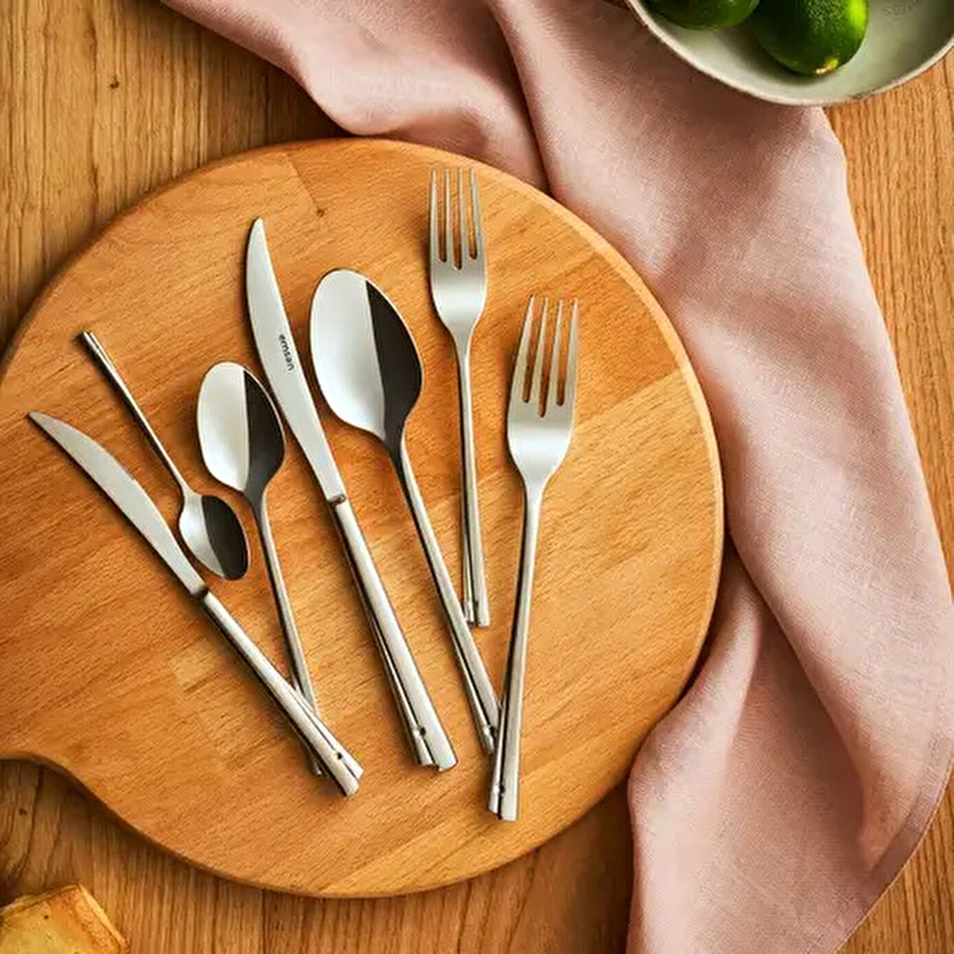 Accura 84 Piece Cutlery Set for 12 People