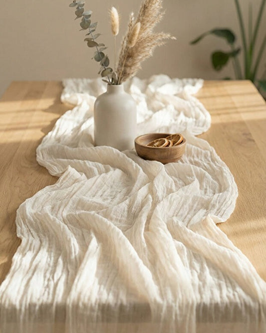 Nuvé Tulle Table Runner