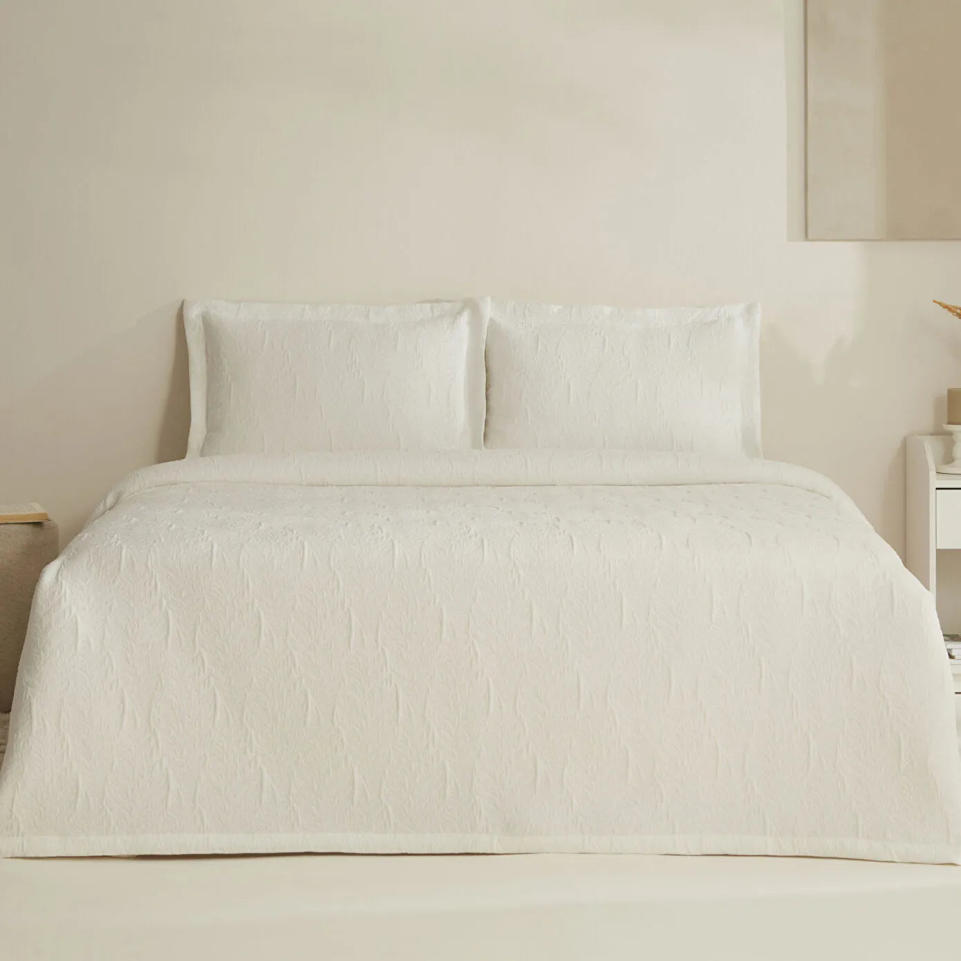 Serenity Double Bedspread Set - White