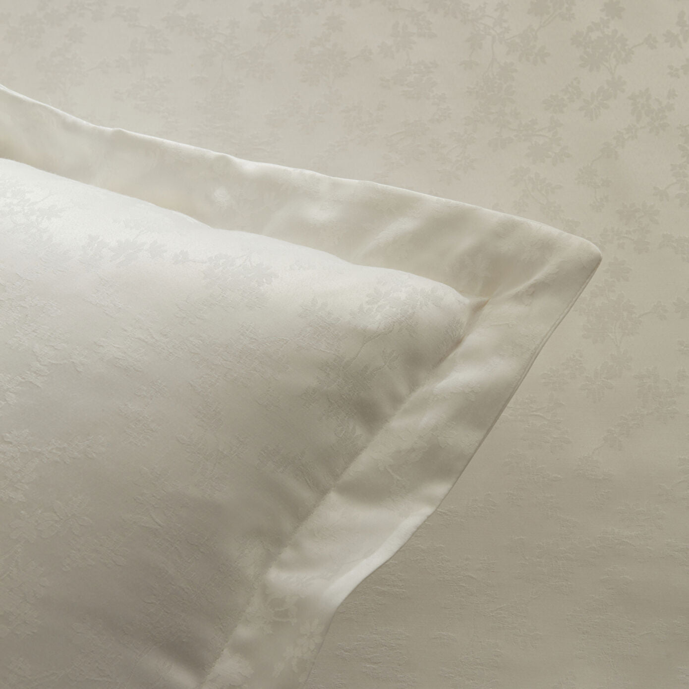 Venessa Double Duvet Cover Set White