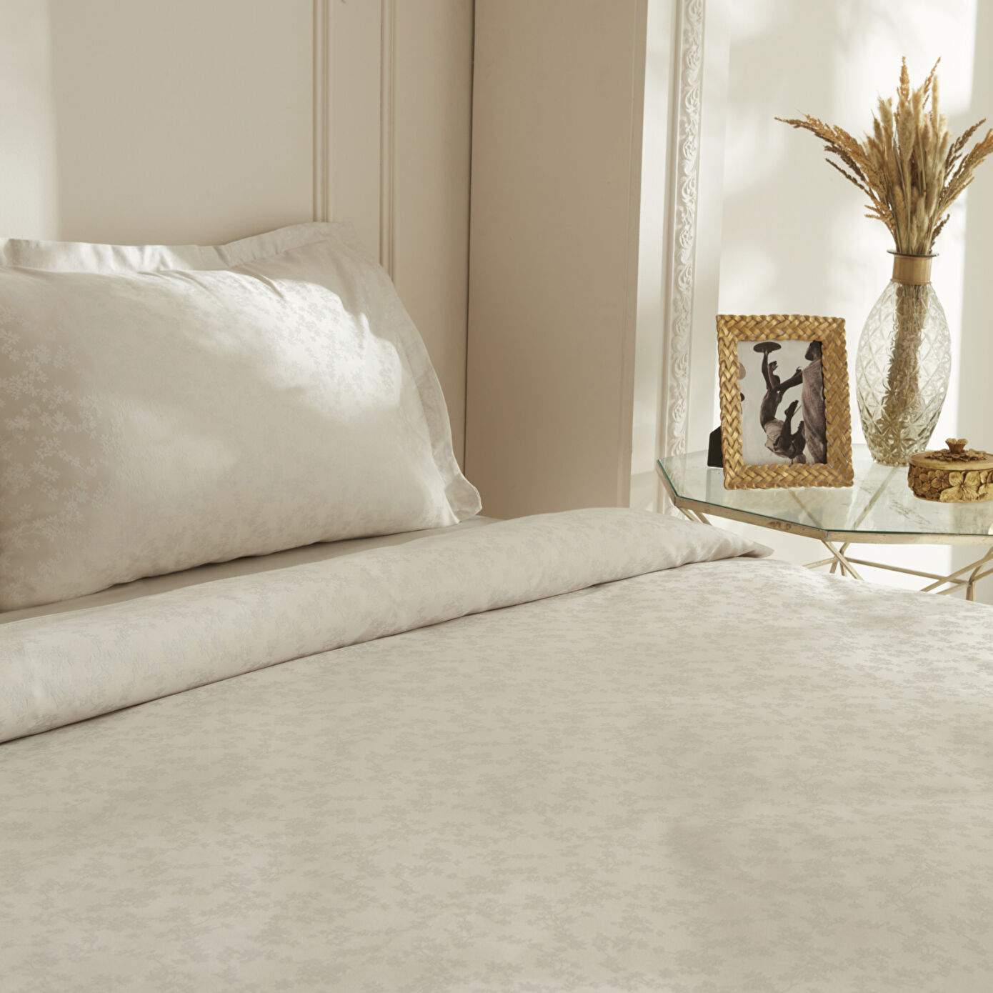 Venessa Double Duvet Cover Set Ecru