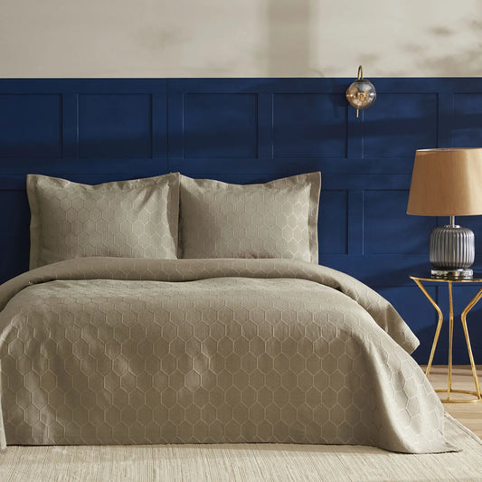 Polygon Double Bedspread Set