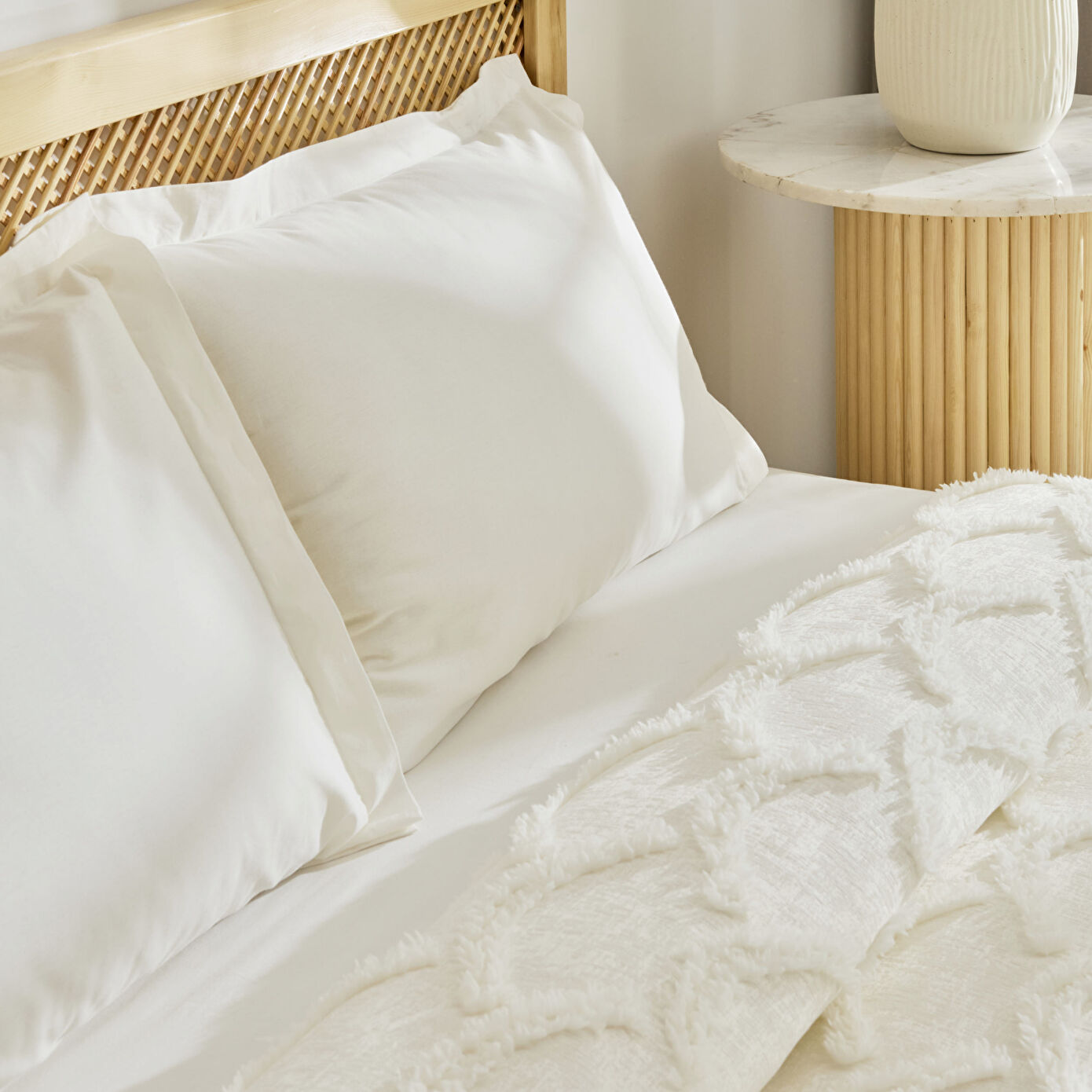 Emma Double Bedspread Offwhite