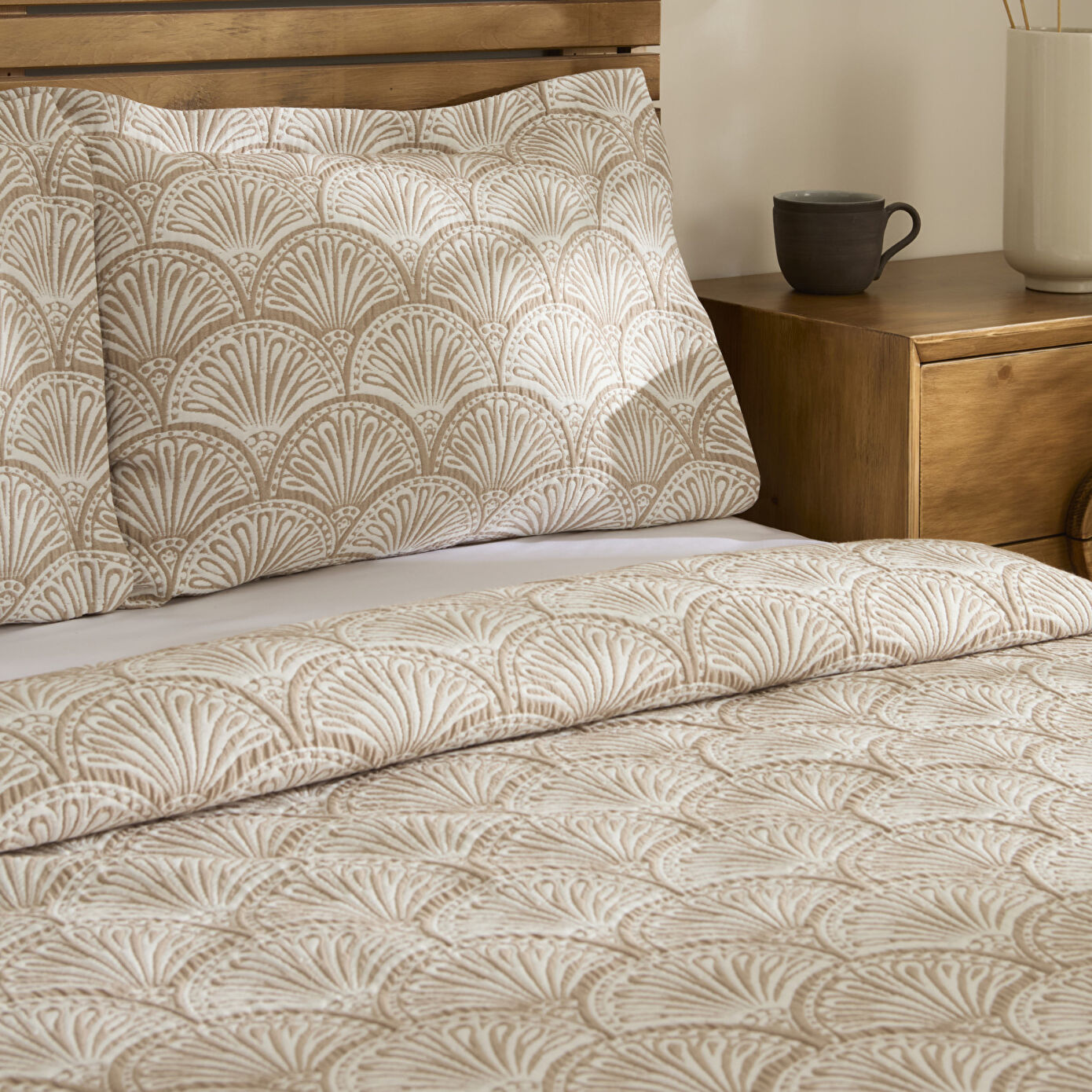 Aurora Double Bedspread Set Beige