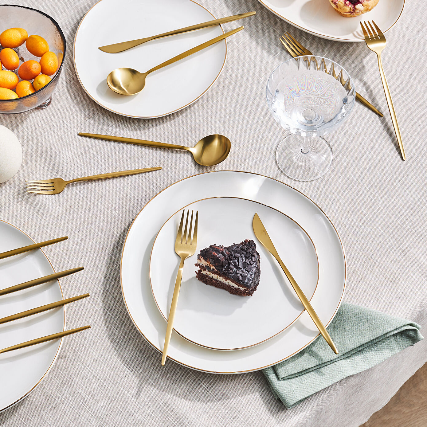 Apricot Faro Matte Gold 24-Piece Cutlery Set for 6 People