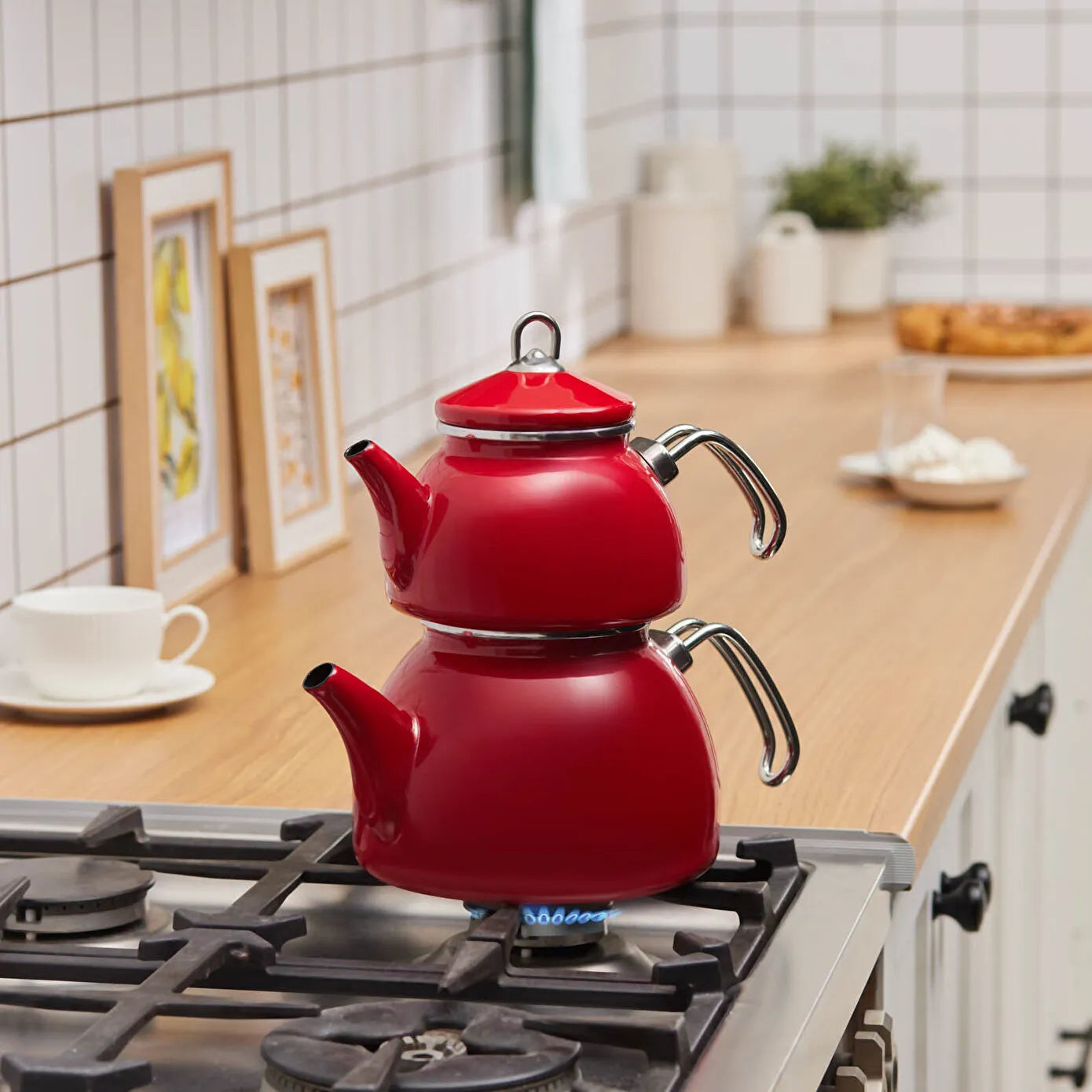 Loreto Enamel Teapot, Red