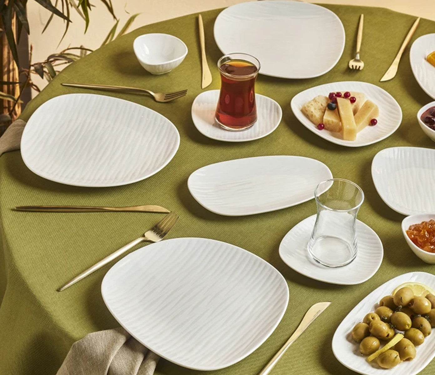 Forever Bone Oyster 26 Piece Breakfast Set for 6 People