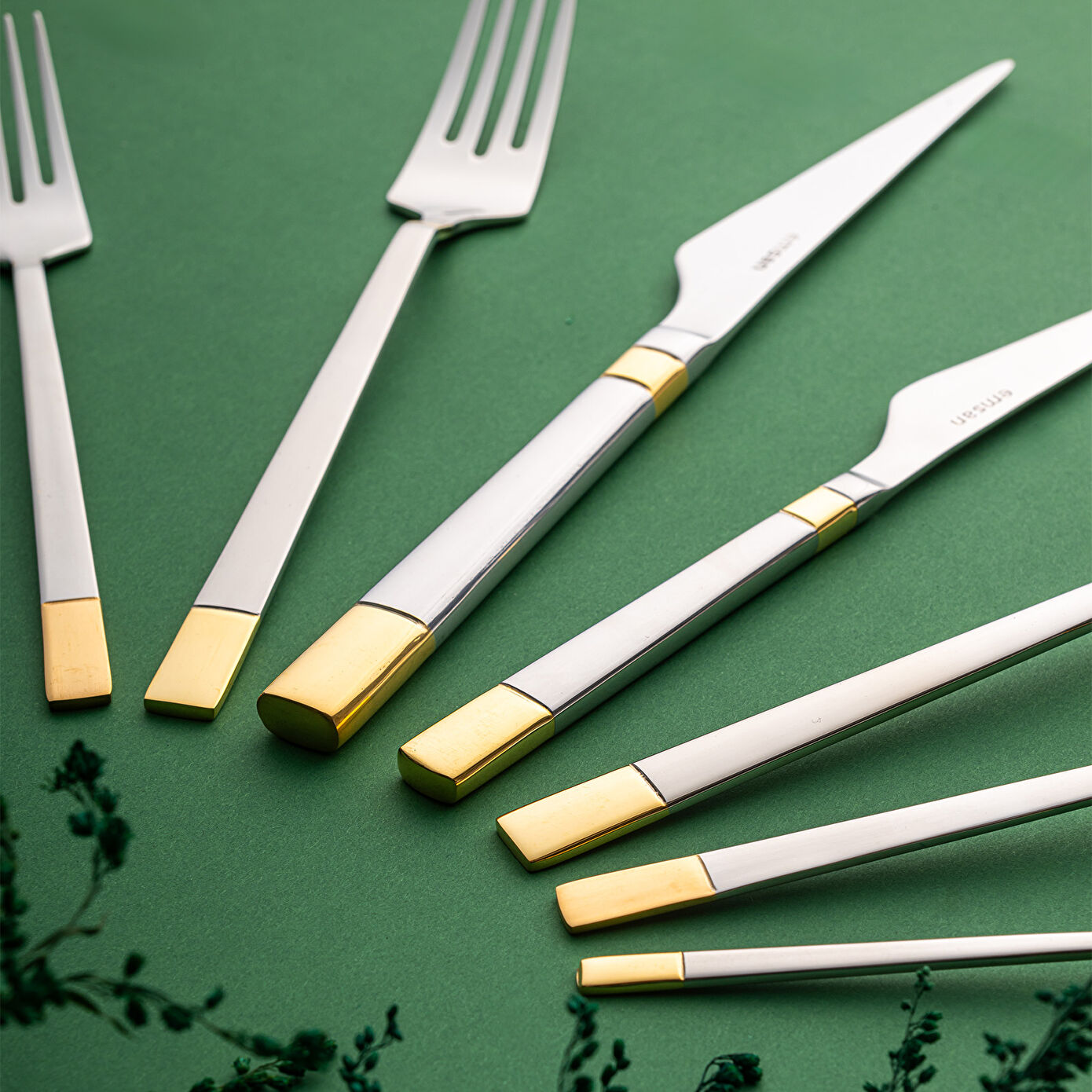 Elegance Duru Gold 84 Piece Luxury Boxed Cutlery Set for 12 People