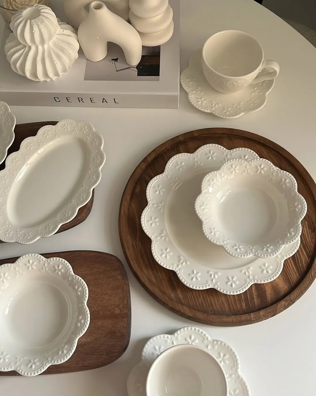 Akay 32 Piece 6 Person Breakfast Porcelain Set