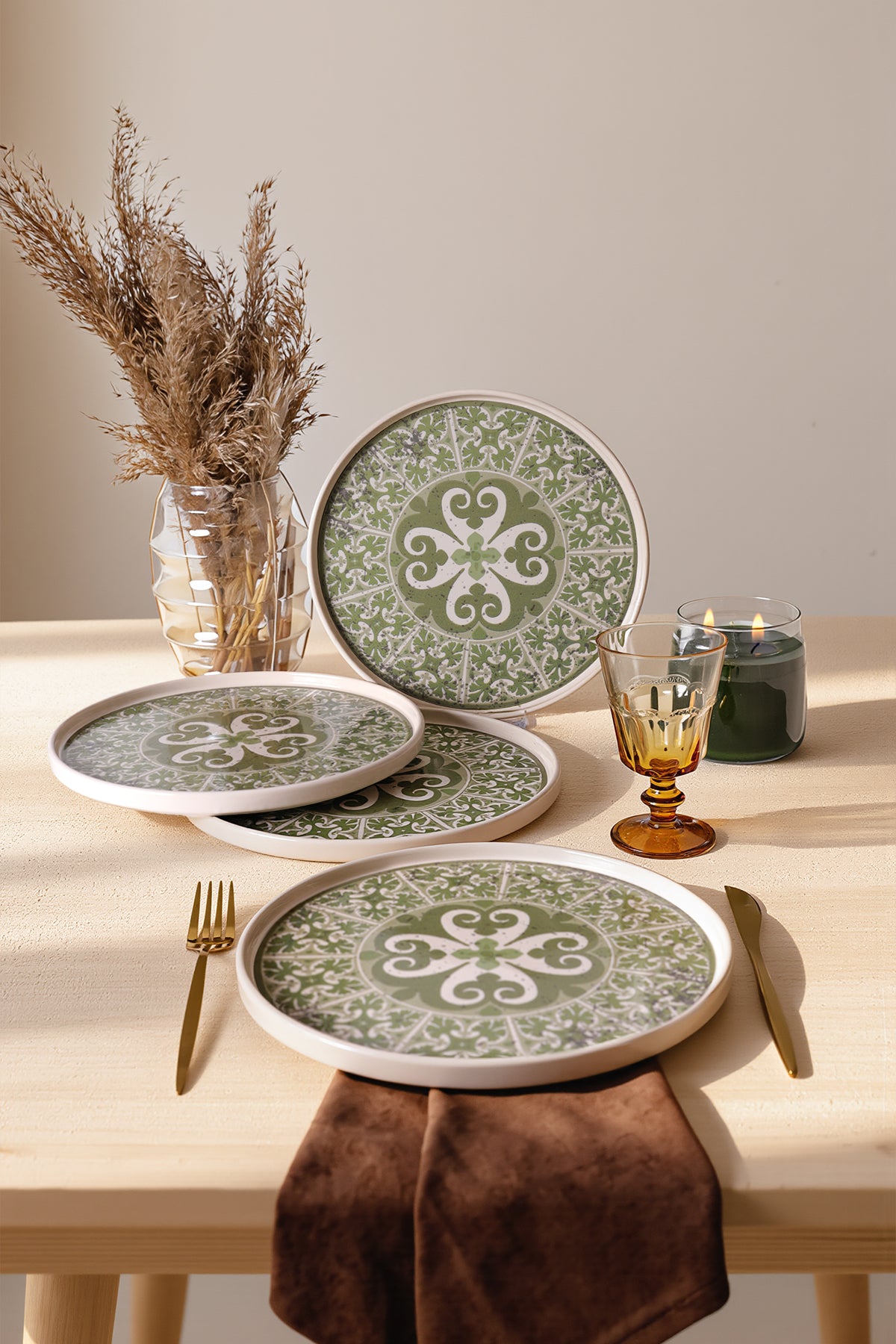Timeless Green Stackable Serving Plate 27 cm, 4 Pieces