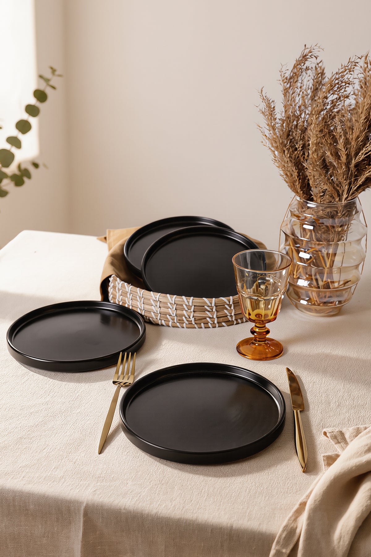 Matte Black Stackable Cake Plate, 21 cm, 4 Pieces