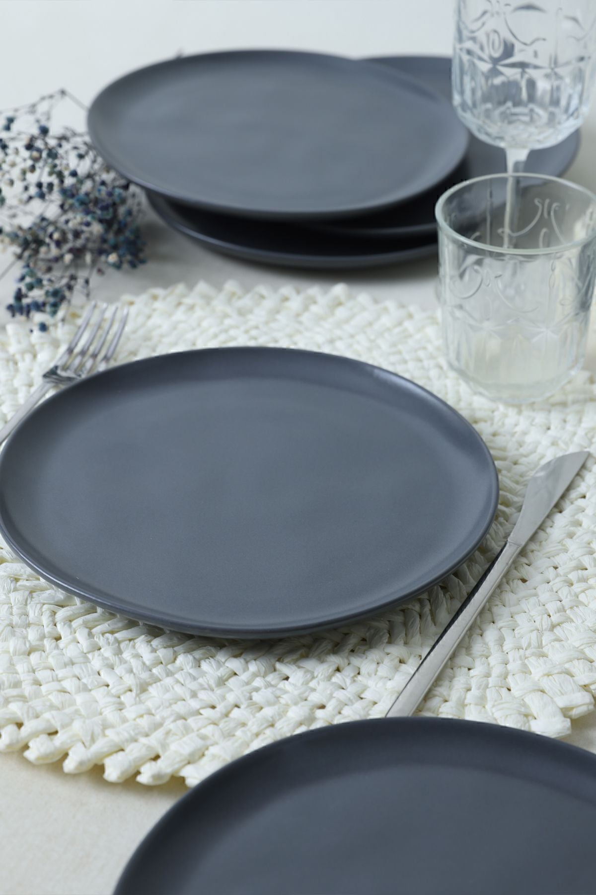 Matte Gray Sardes Cake Plate 22 Cm 6 Pieces