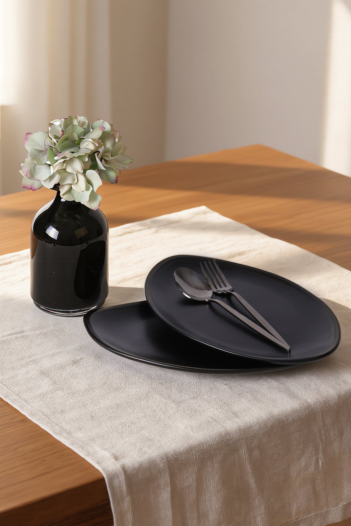 Matte Black Bloom Boat-Shaped Plate 31 cm 2 Pieces