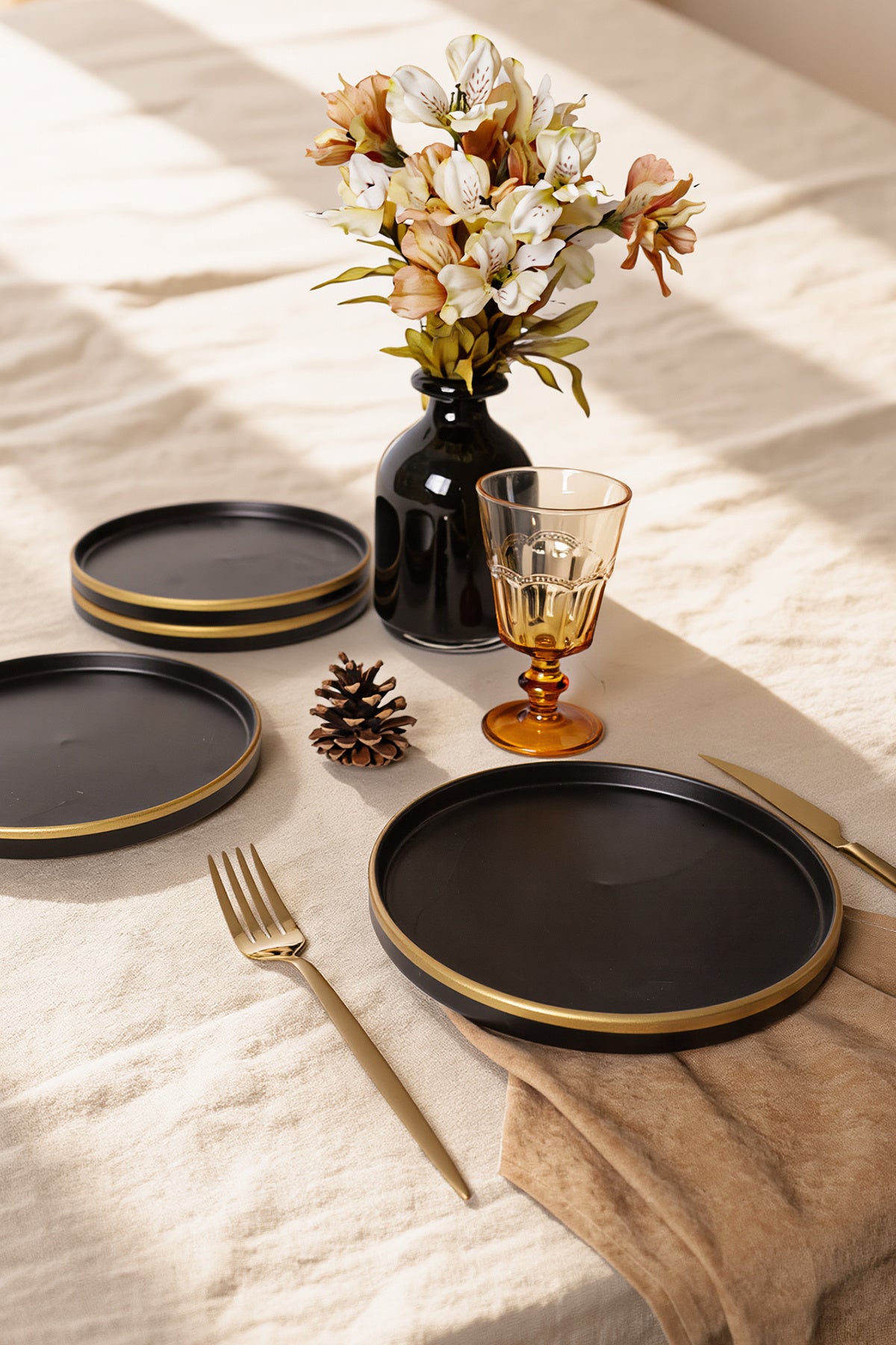 Matte Black Gold Mesh Stackable Cake Plate 21 cm 4 Pieces
