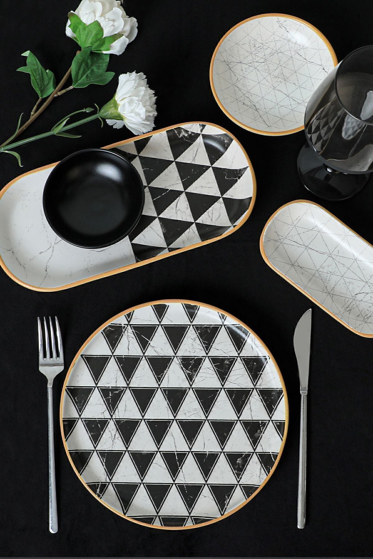 Trigon Breakfast Set, 18 Pieces, for 6 People