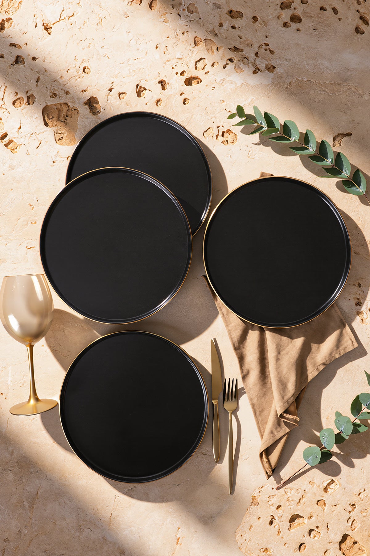 Matte Black Gold Mesh Stackable Serving Plate 27 cm, 4 Pieces