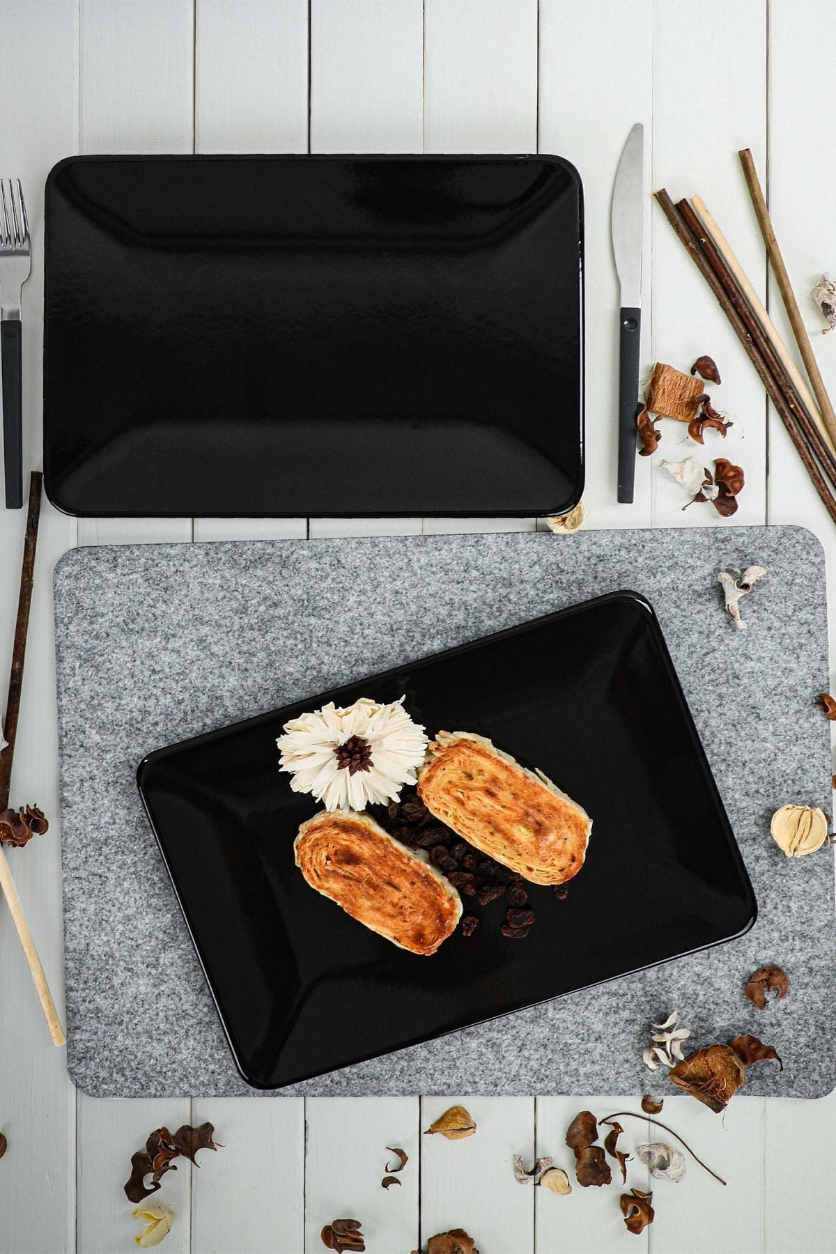 Black Siera Boat-Shaped Plate, 31 cm, 2 Pieces