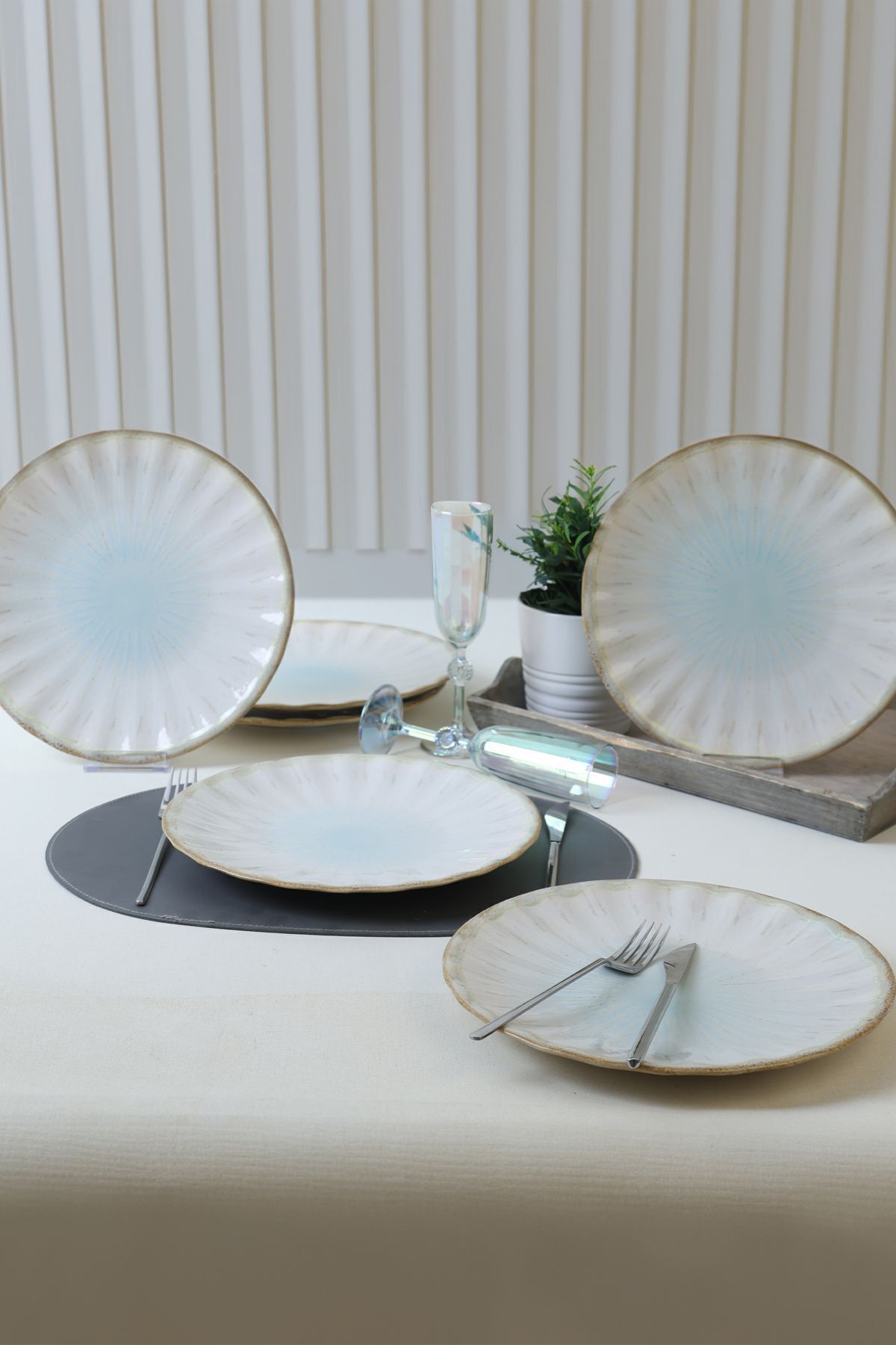 Misty Sirius Serving Plate 27 cm, 6 Pieces