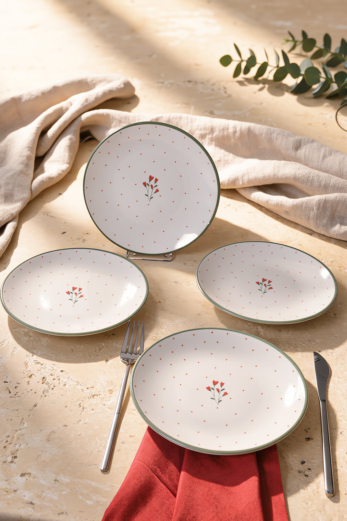 Red Bloom Dessert Plate 20 cm 4 Pieces