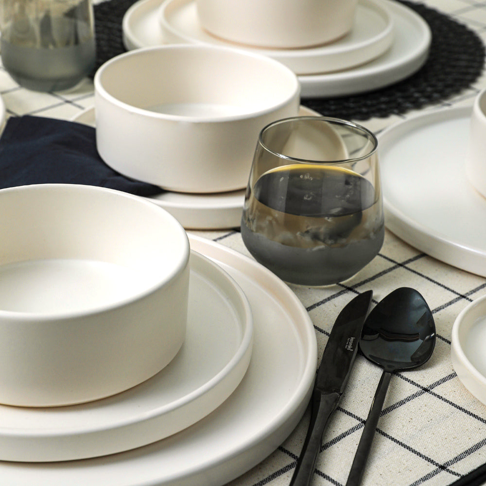 Matte White Stackable Dinner/Breakfast Set 20 Pieces for 4 People