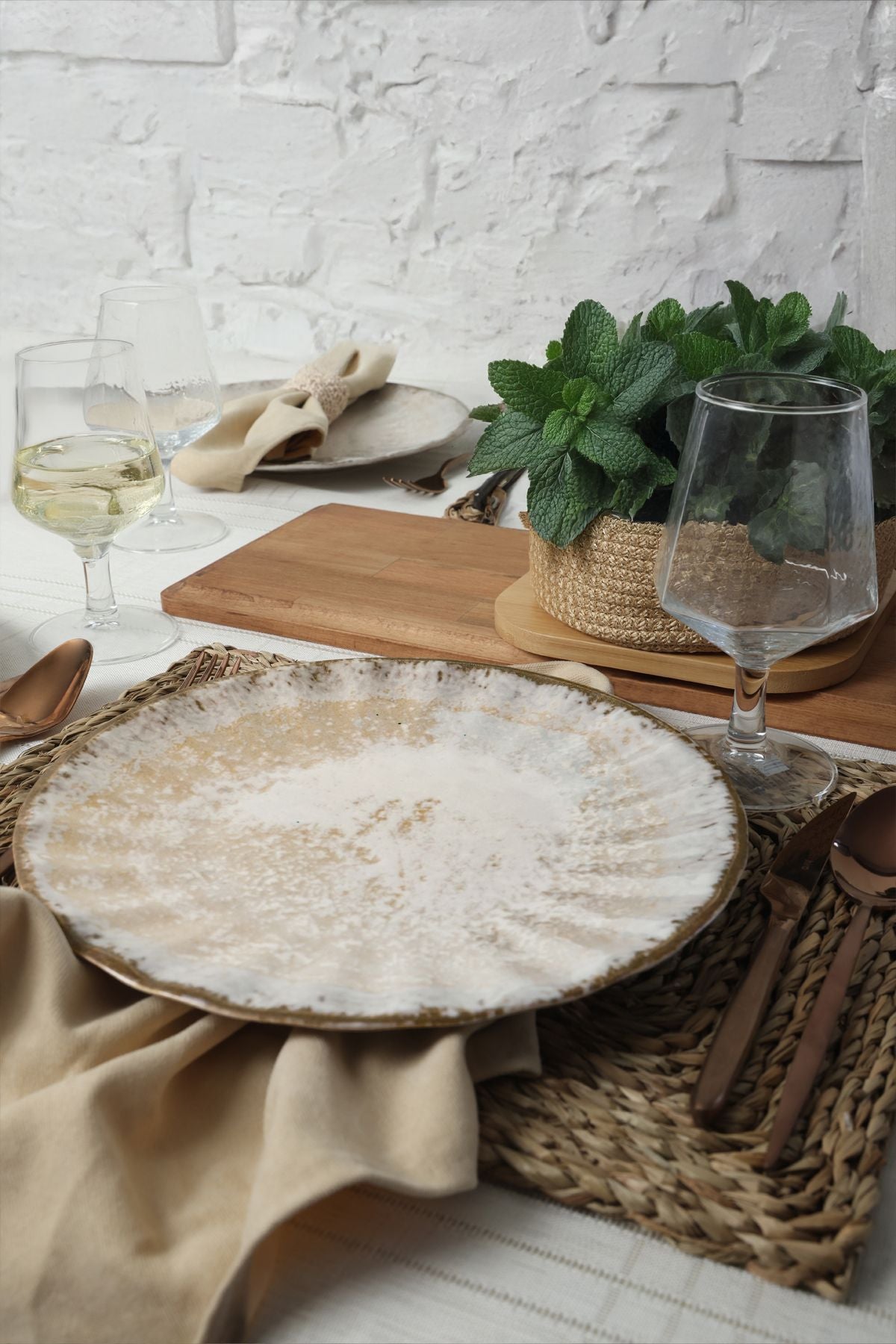 Vintage Cream Sirius Serving Plate 27 cm, 6 Pieces