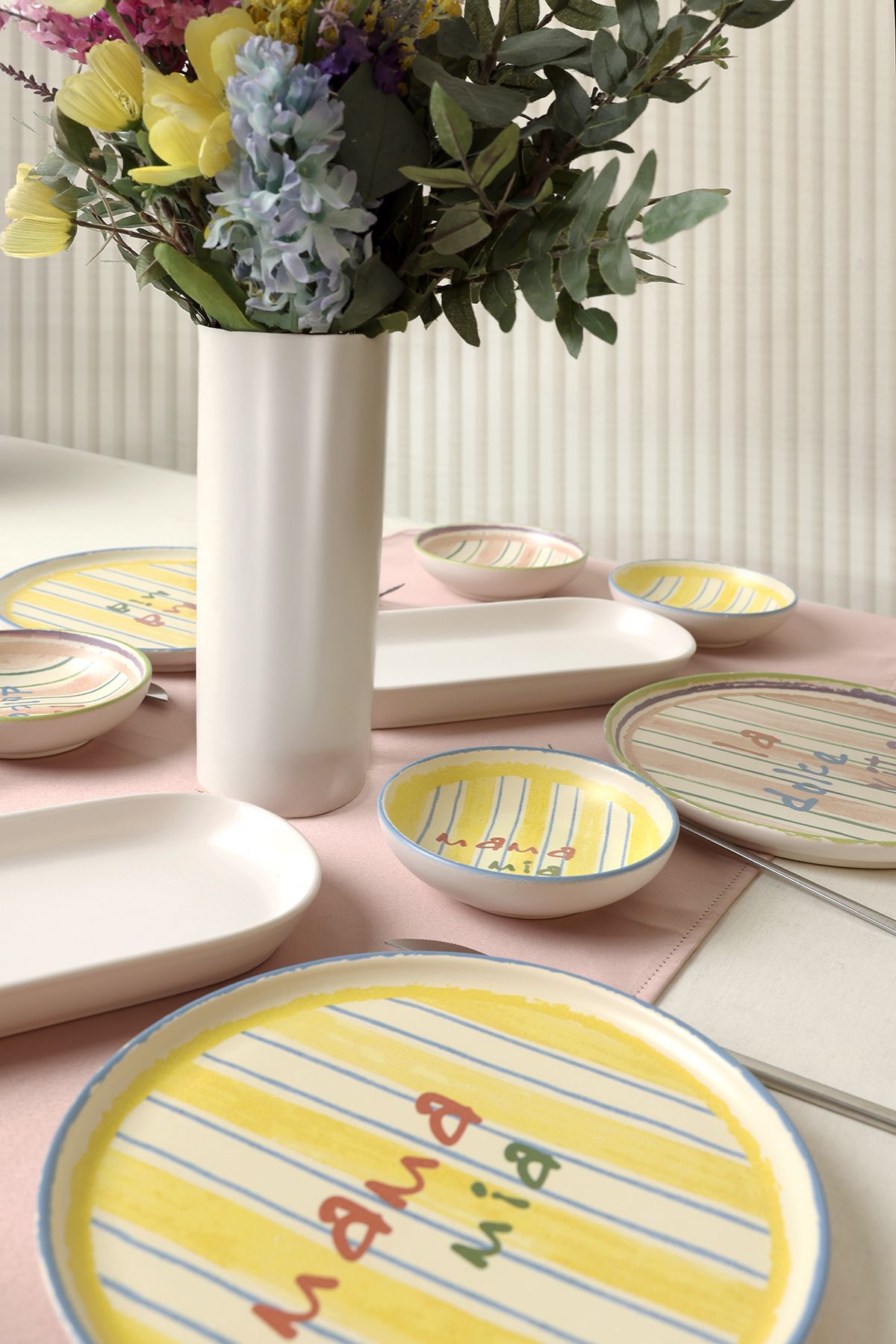 Mama Mia & La Dolce Vita Breakfast Set, 12 Pieces, for 4 People