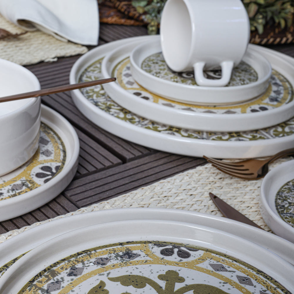 Timeless Brown Stackable Dinner/Breakfast Set 20 Pieces for 4 People