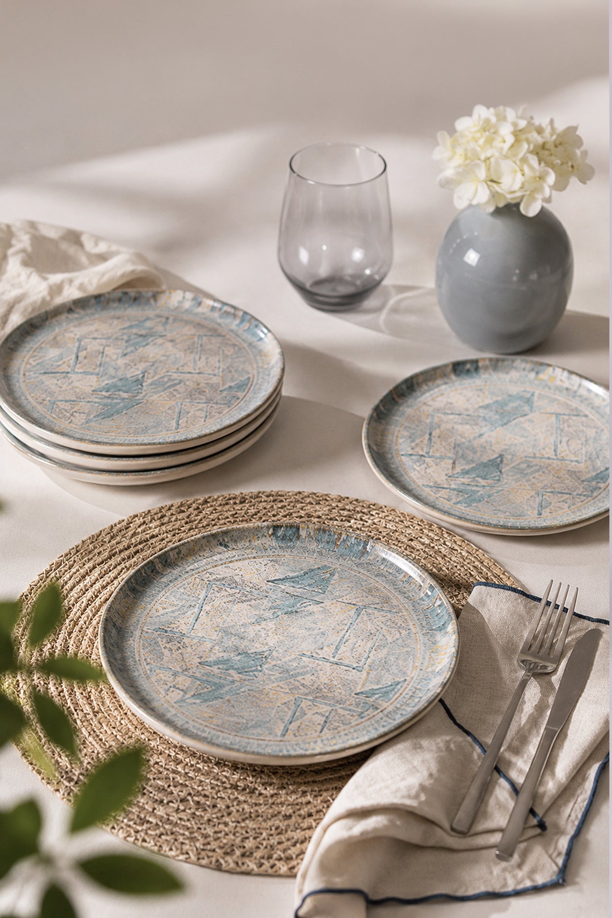 Royal Cake Plate, 22 cm, 4 Pieces