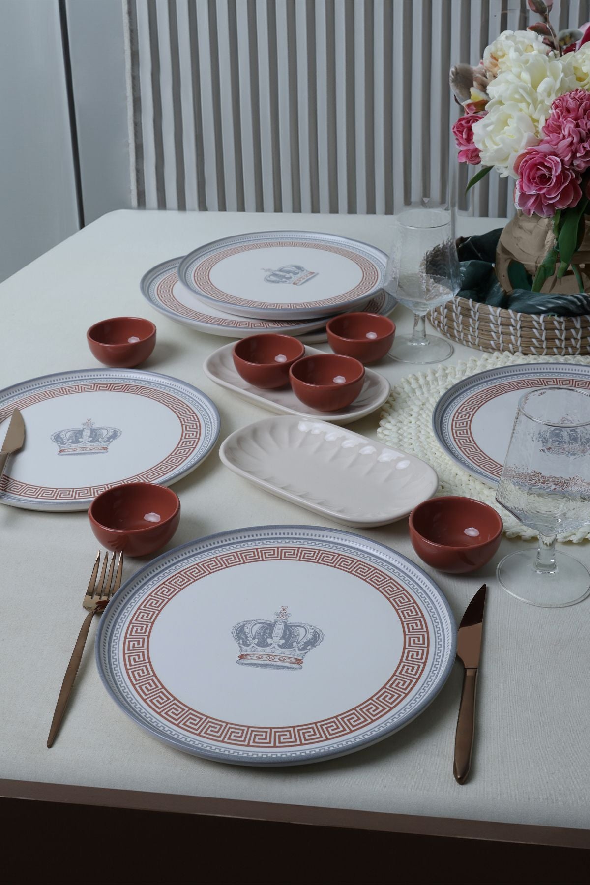 Royal Majesty Breakfast Set, 14 Pieces, for 6 People