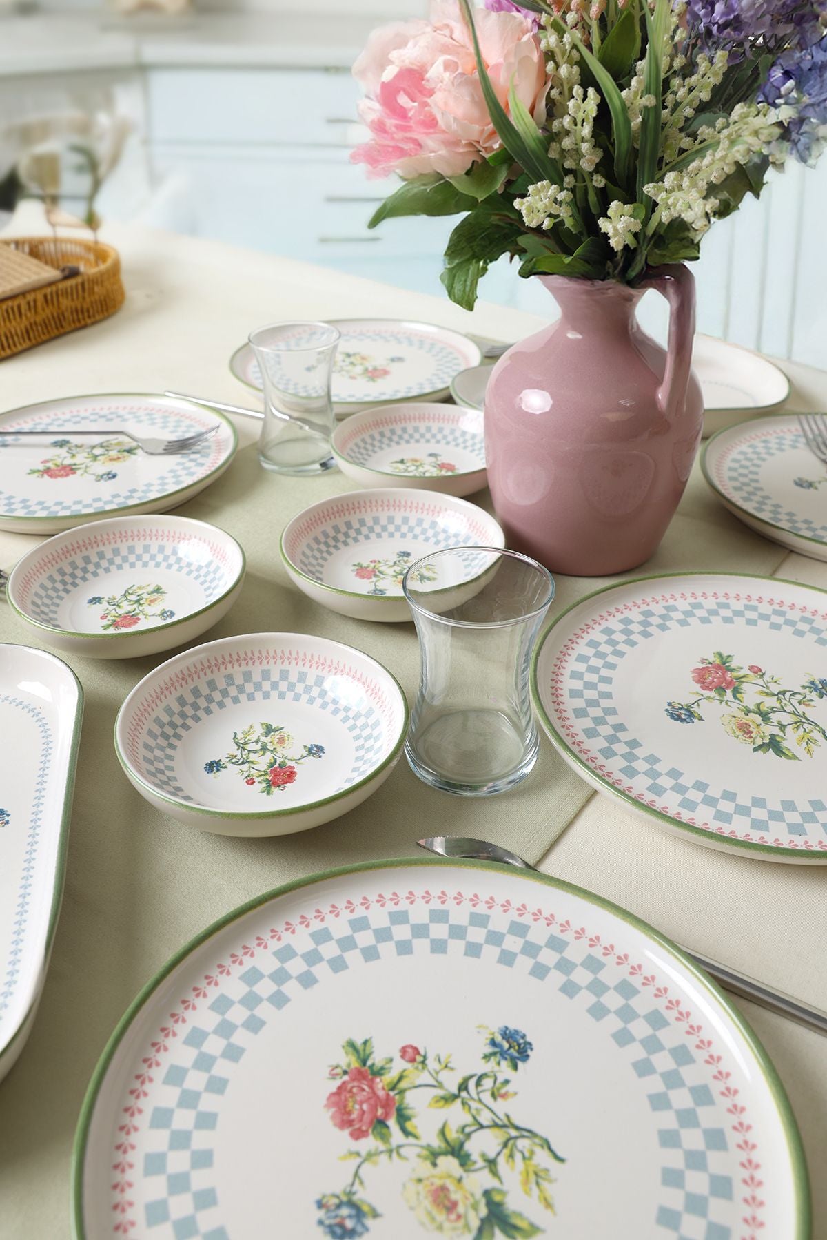 Rose Line Breakfast Set, 12 Pieces, for 6 People