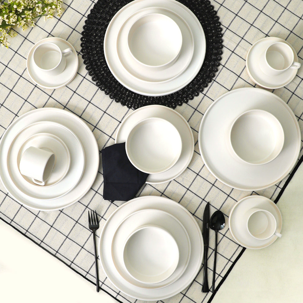 Matte White Stackable Dinner/Breakfast Set 20 Pieces for 4 People