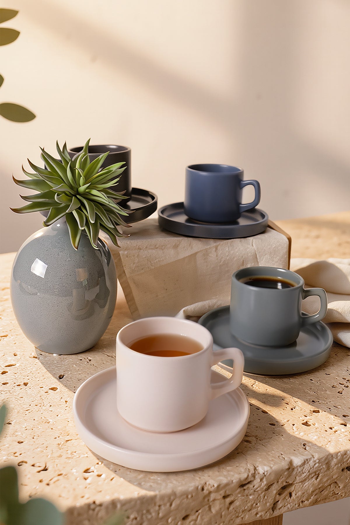 River Stackable Tea Set, 8 Pieces, for 4 People