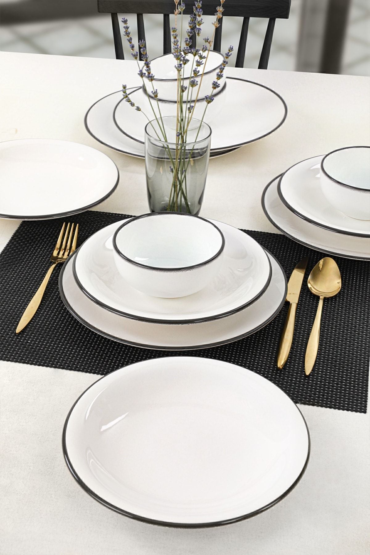 Simply 12-Piece Dinner Set for 4 People