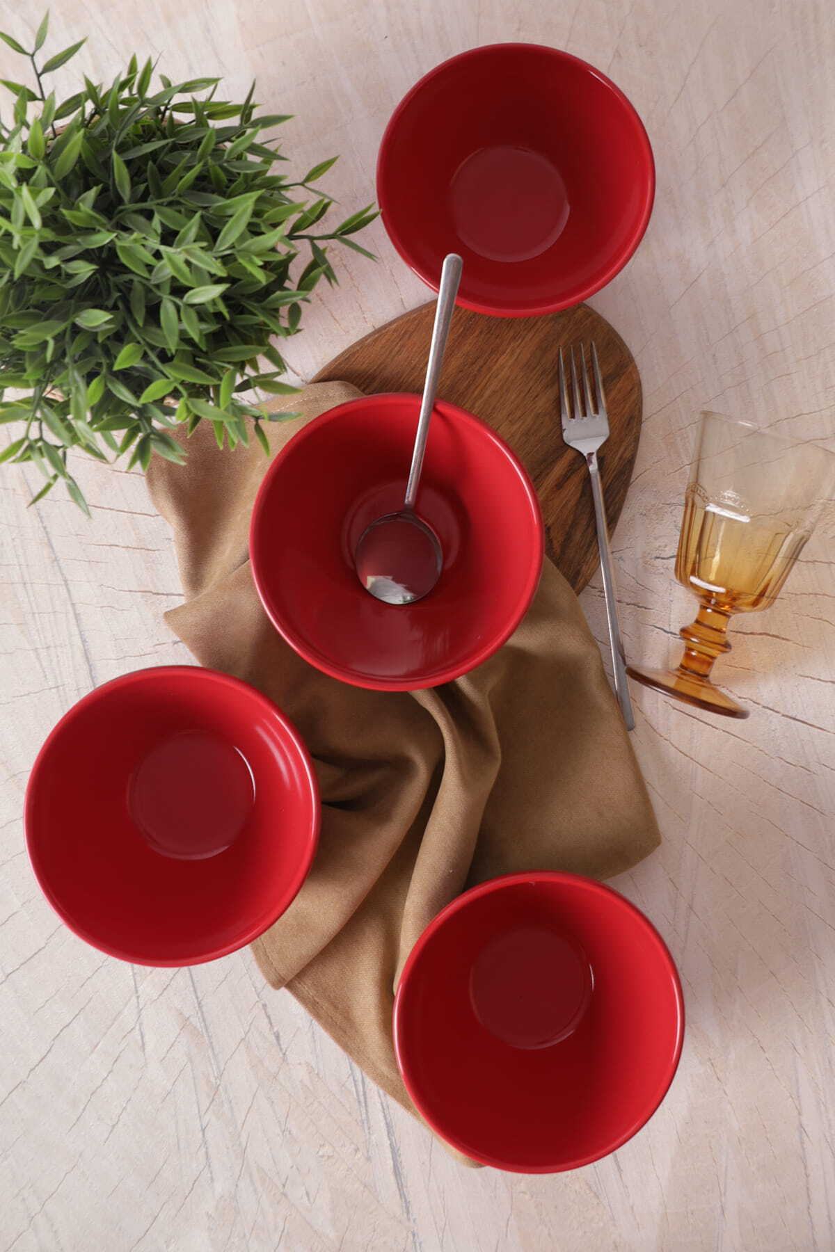 Red Escargot Bowl 14 cm 4 Pieces