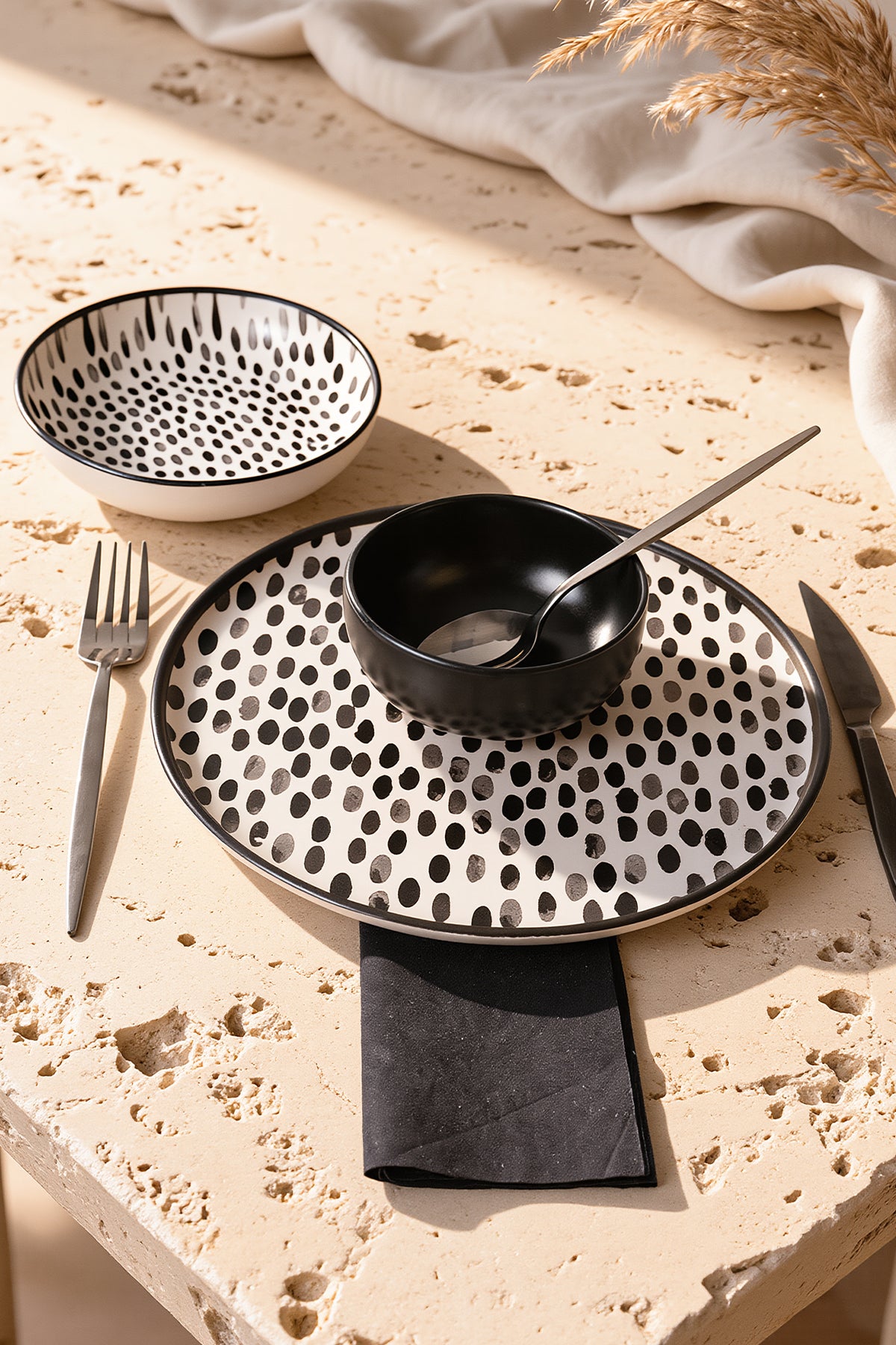 Shadow Nordic 6-Piece Dinner Set for 2 People