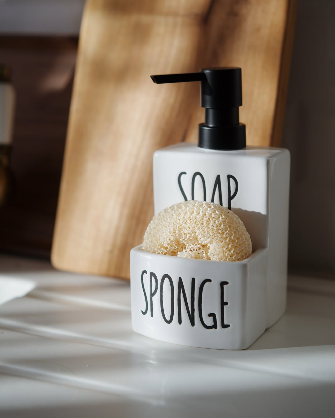 Ceramic liquid soap dispenser